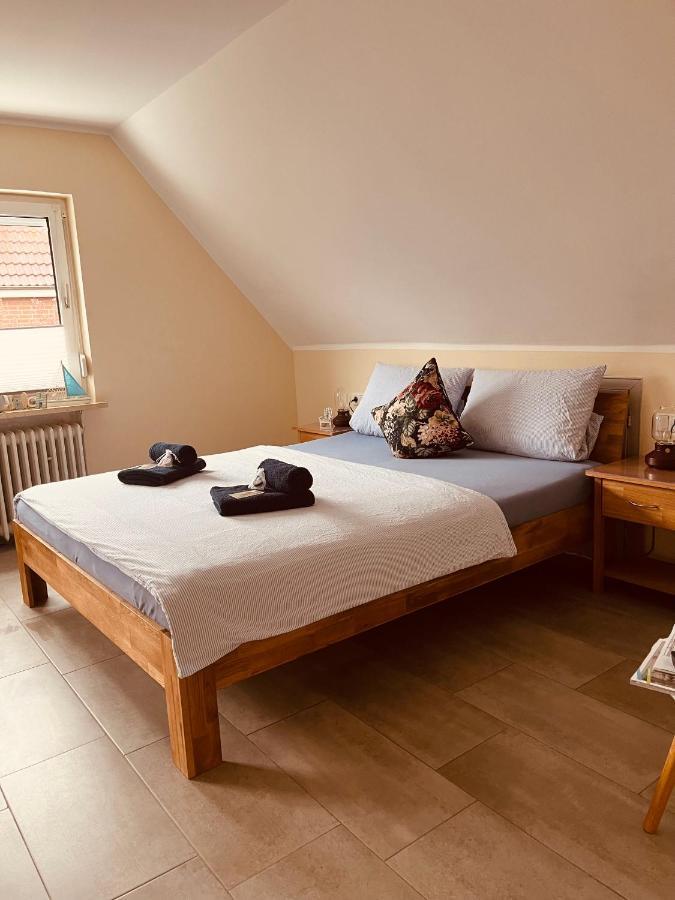 נורדייך Hotel Pension Garni Haus Am Strand 2 מראה חיצוני תמונה
