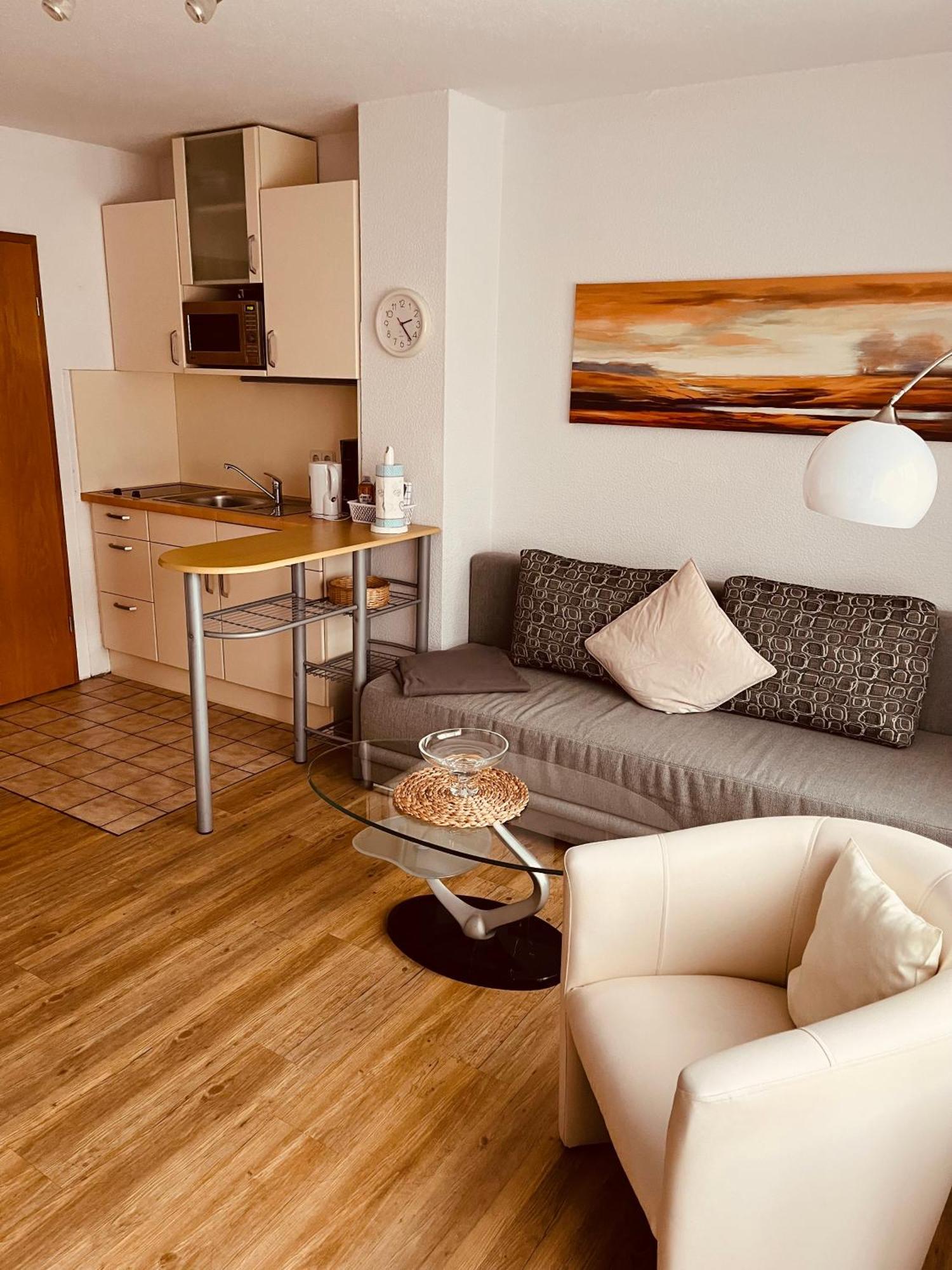 נורדייך Hotel Pension Garni Haus Am Strand 2 מראה חיצוני תמונה
