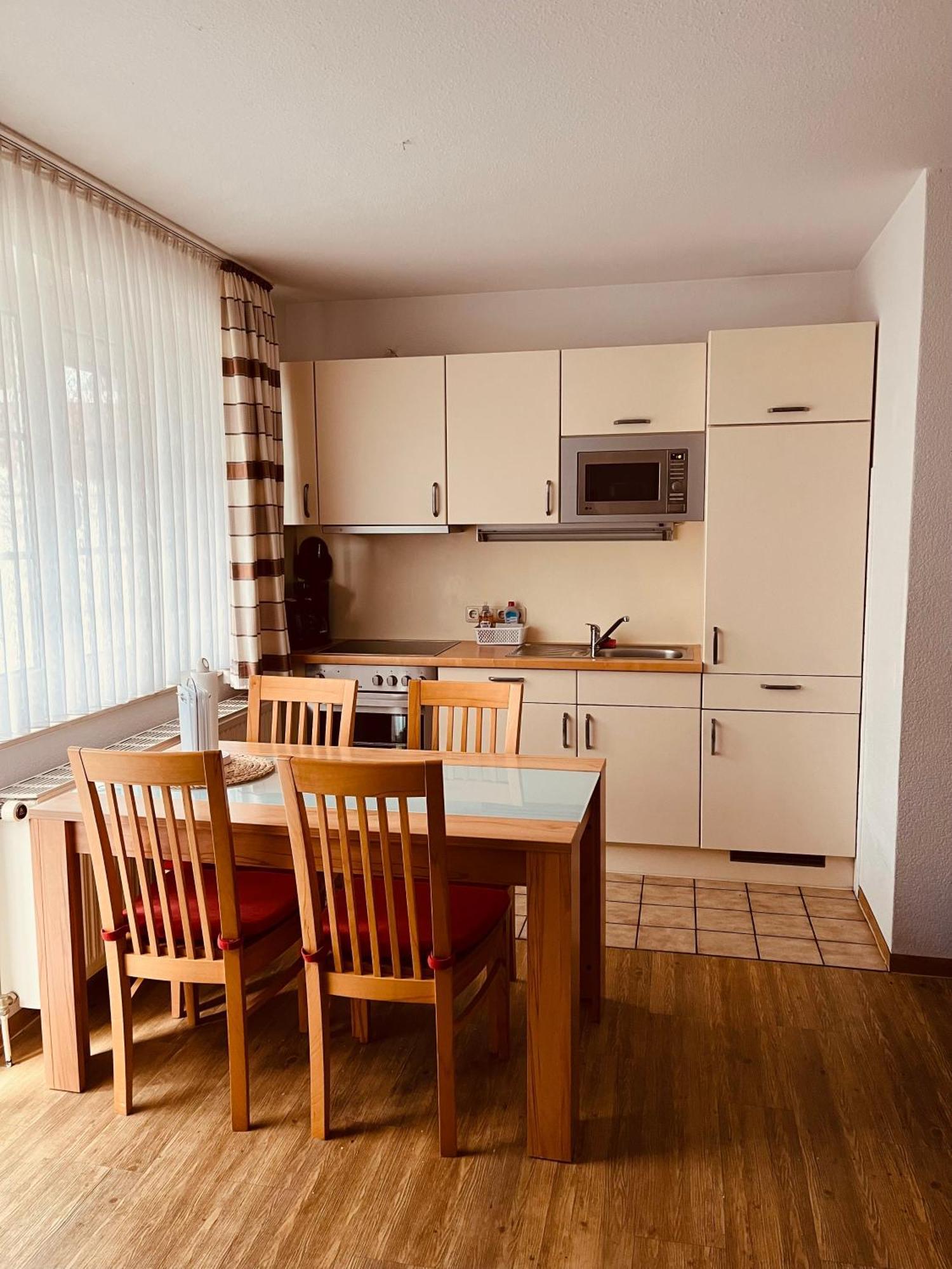נורדייך Hotel Pension Garni Haus Am Strand 2 מראה חיצוני תמונה